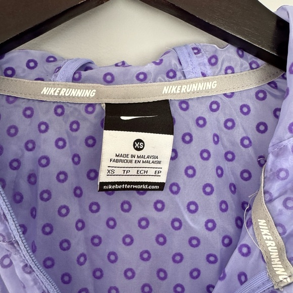 Nike Running Light Jacket - Picture 2 of 5